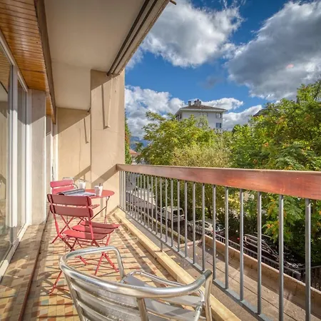 Nice Businessflat, Center, Free Parking, Business Or Holidays * Annecy