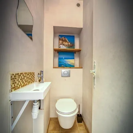 Nice Businessflat, Center, Free Parking, Business Or Holidays Apartment *