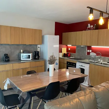 Nice Businessflat, Center, Free Parking, Business Or Holidays * Annecy